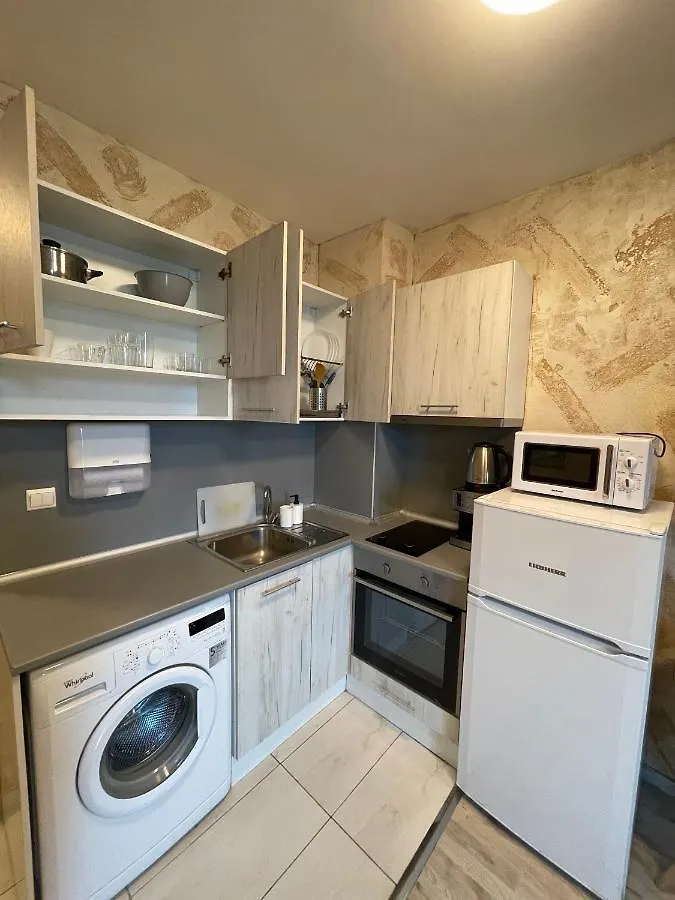 Colonel Apartment 946 Sofie
